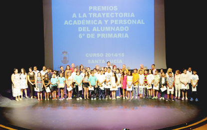 El Ayuntamiento premia a 34 alumnos de 6º de Primaria por su trayectoria académica y personal